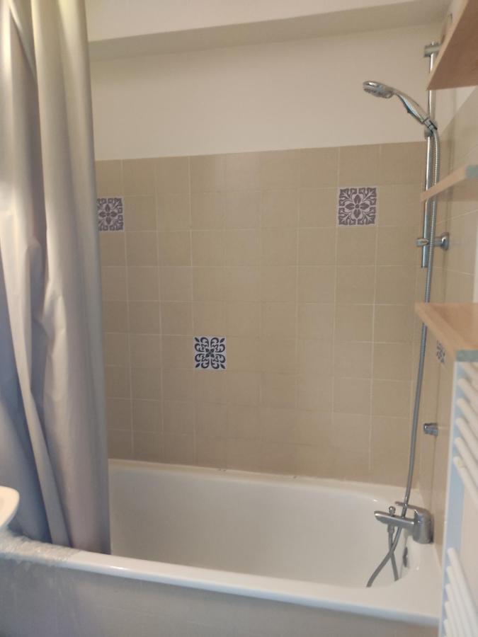 Residence Les Chenes Blancs Appartement T2 Greoux-les-Bains Luaran gambar